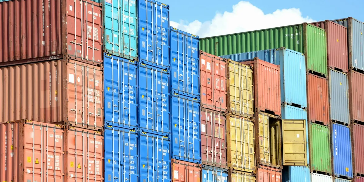 blue red and yellow intermodal containers